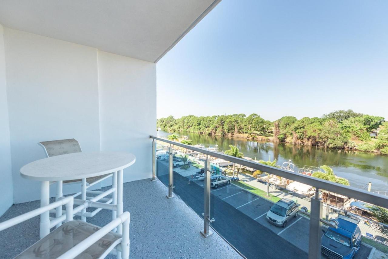 Cape Crossing Resort & Marina Merritt Island Exterior foto
